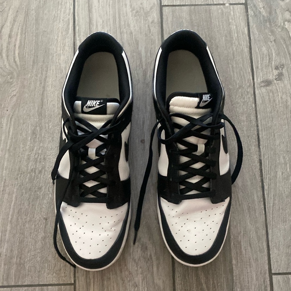Nike Panda Dunks